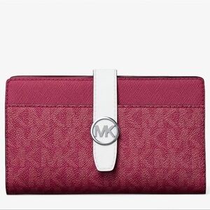 Michael Kors Greenwich Medium
Signature Bifold Wallet Dark Raspberry